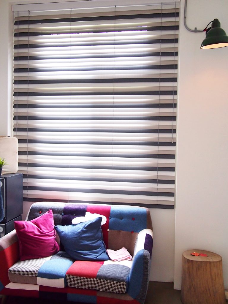 跳色窗簾 木百葉簾 窗簾配色 Colorful Venetian Blinds Design